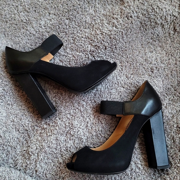 👠EUC👠 EMPORIO ARMANI LEATHER SUEDE PUMPS - Picture 3 of 10